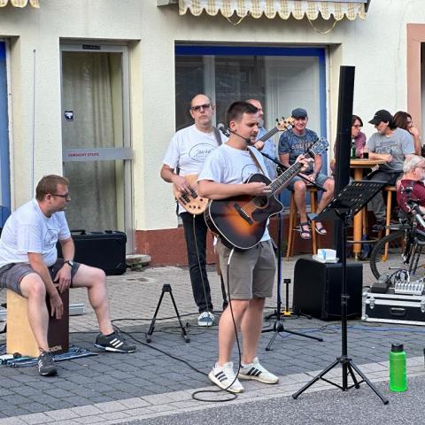 "pure" @ Strassenmusikfestival Ottweiler 2023 - Bild 9