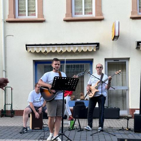 "pure" @ Strassenmusikfestival Ottweiler 2023 - Bild 11